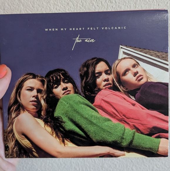 The Aces REAL hand SIGNED Photo #4 COA Autographed Indie Pop Band - Picture 2 of 3